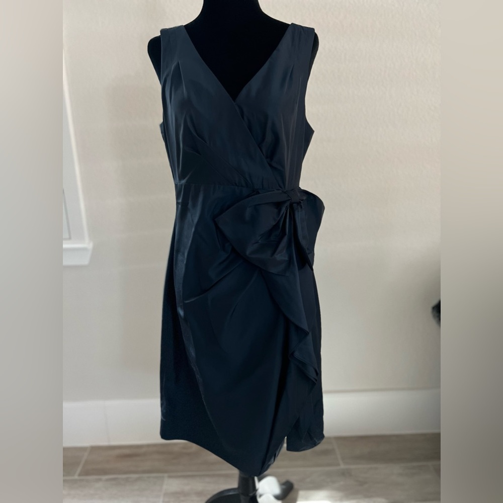 Dress - Picture 3 of 4